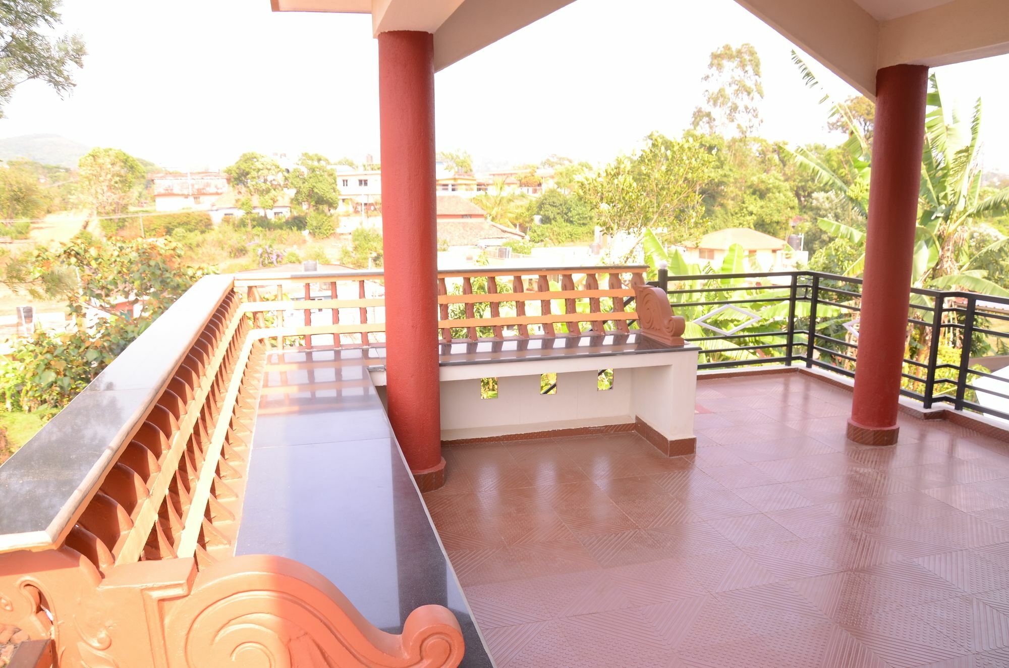 Coorg Girinivas Deluxe Homestay-Wi-Fi Madikeri Bagian luar foto