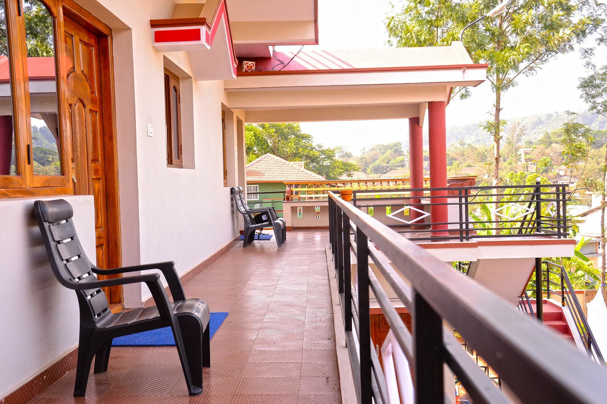Coorg Girinivas Deluxe Homestay-Wi-Fi Madikeri Bagian luar foto